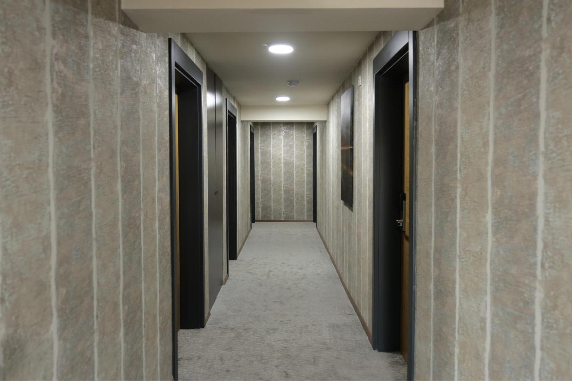 Vetus Hotel Pristina Exterior foto